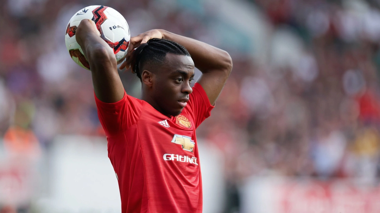 Aaron Wan-Bissaka Nears Transition to West Ham United Amid Manchester United's Strategic Transfer Moves